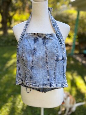 NWT Brit The Label Vintage Washed Denim Studded Halter Crop Top With Belt Neck
